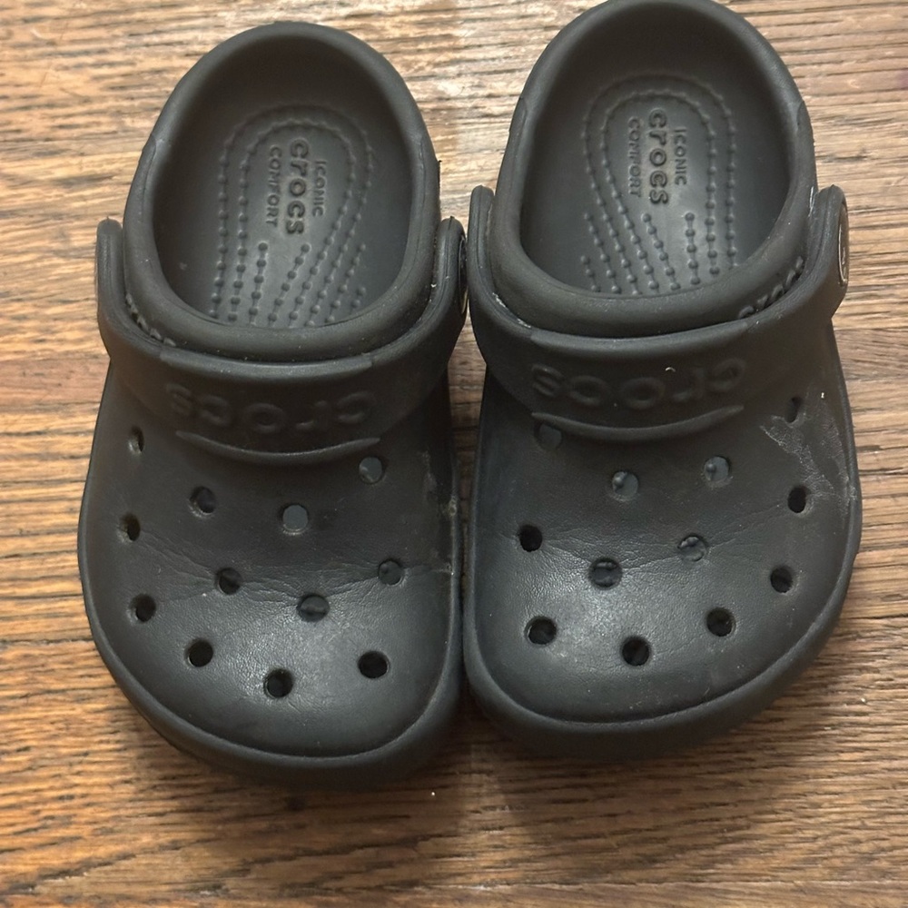 Crocs Kids Black Clogs size 6